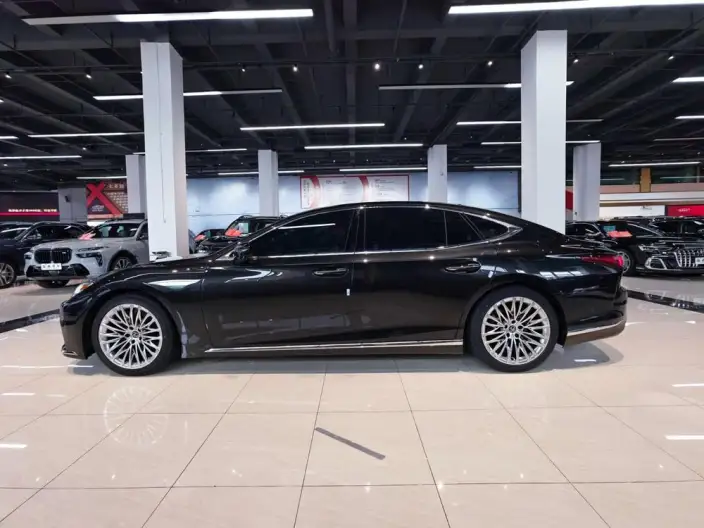 Lexus LS 2024 Model 500h Executive Edition – фото 3