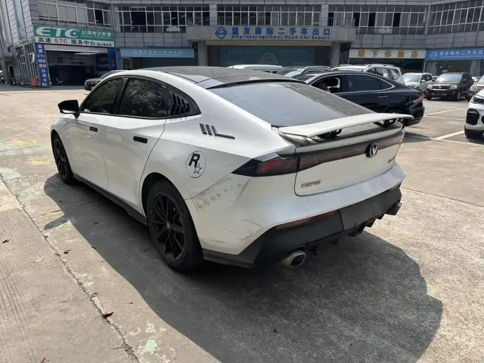 Changan UNI-V 2023 Model 1.5T Noble Model – фото 4