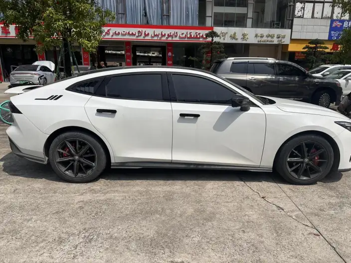 Changan UNI-V 2023 Model 1.5T Noble Model – фото 7