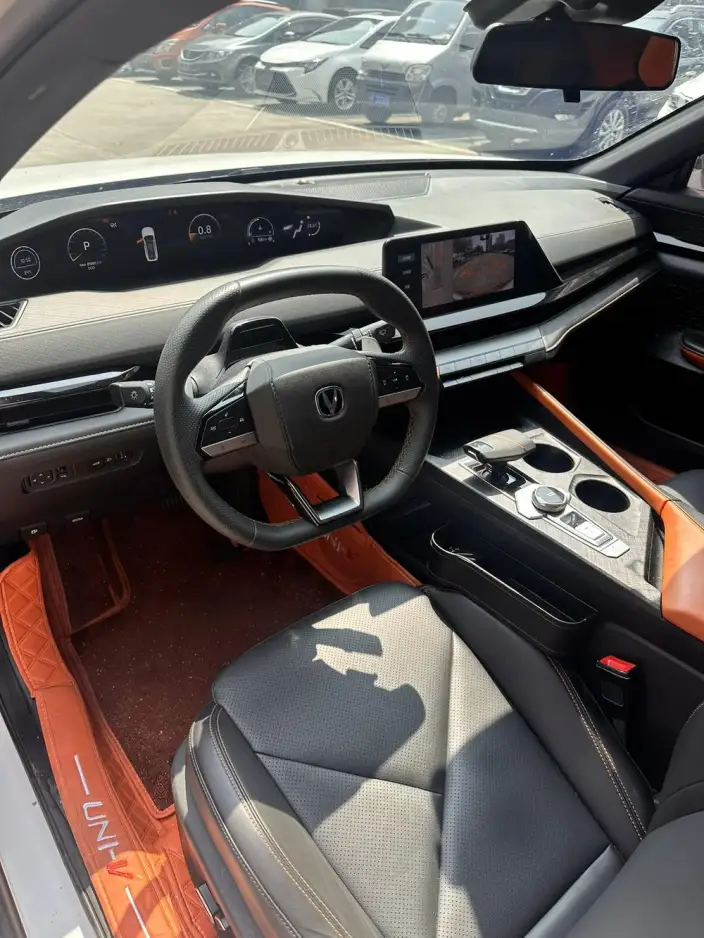 Changan UNI-V 2023 Model 1.5T Noble Model – фото 10