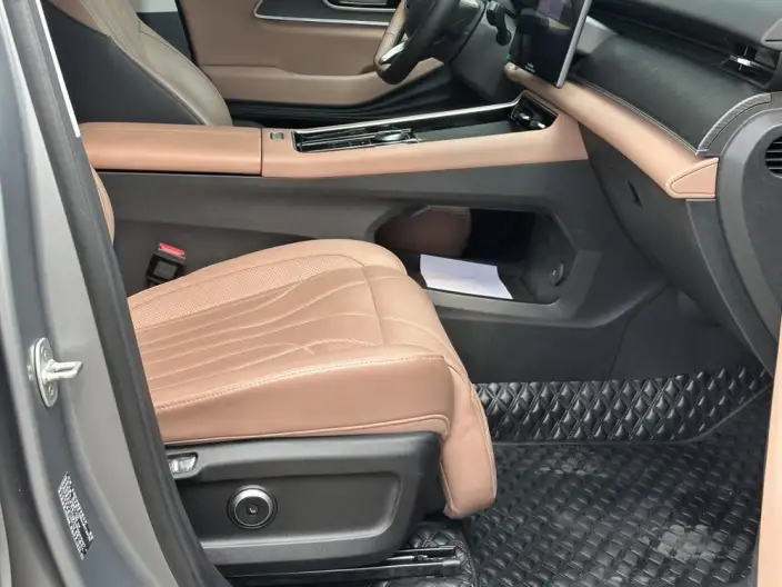 Chery Tiggo 8L 2024 Model 2.0T Automatic Premium Edition – фото 10