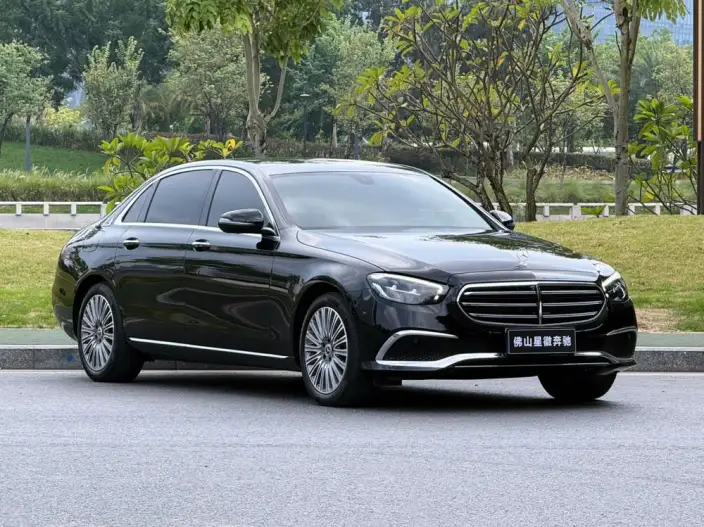 Mercedes-Benz E-Class 2022 Model E 300 L Luxury Model sedan – фото 3
