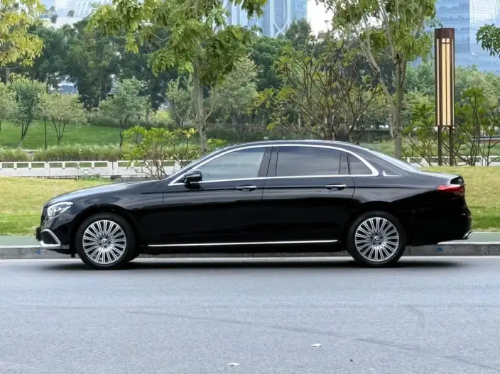 Mercedes-Benz E-Class 2022 Model E 300 L Luxury Model sedan – фото 4