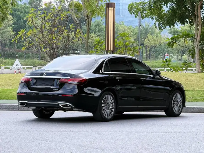 Mercedes-Benz E-Class 2022 Model E 300 L Luxury Model sedan – фото 7