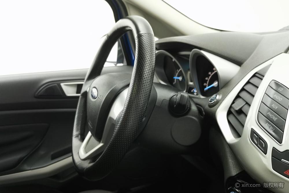 Ford EcoSport 2013 1.5L Automatic Premium – фото 12