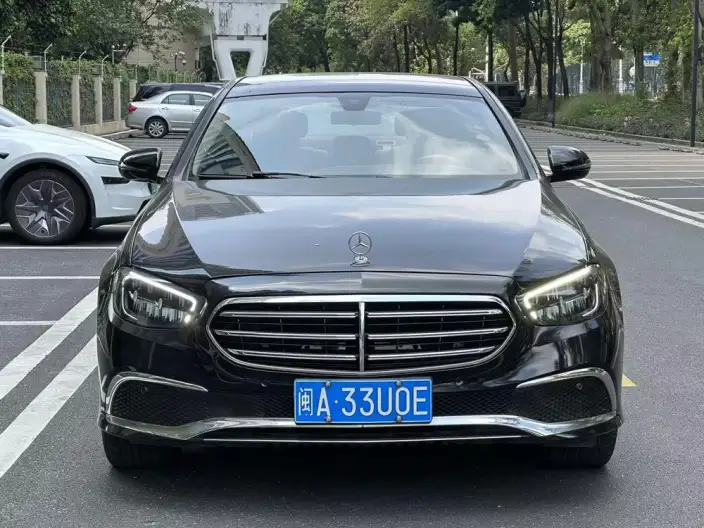 Mercedes-Benz E-Class 2022 Model E 260 L sedan – фото 2