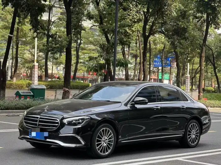 Mercedes-Benz E-Class 2022 Model E 260 L sedan – фото 10