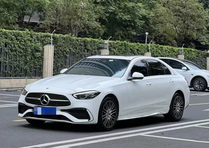 Mercedes-Benz C-Class 2023 Model Facelift C 200 L Sports Edition – фото 1