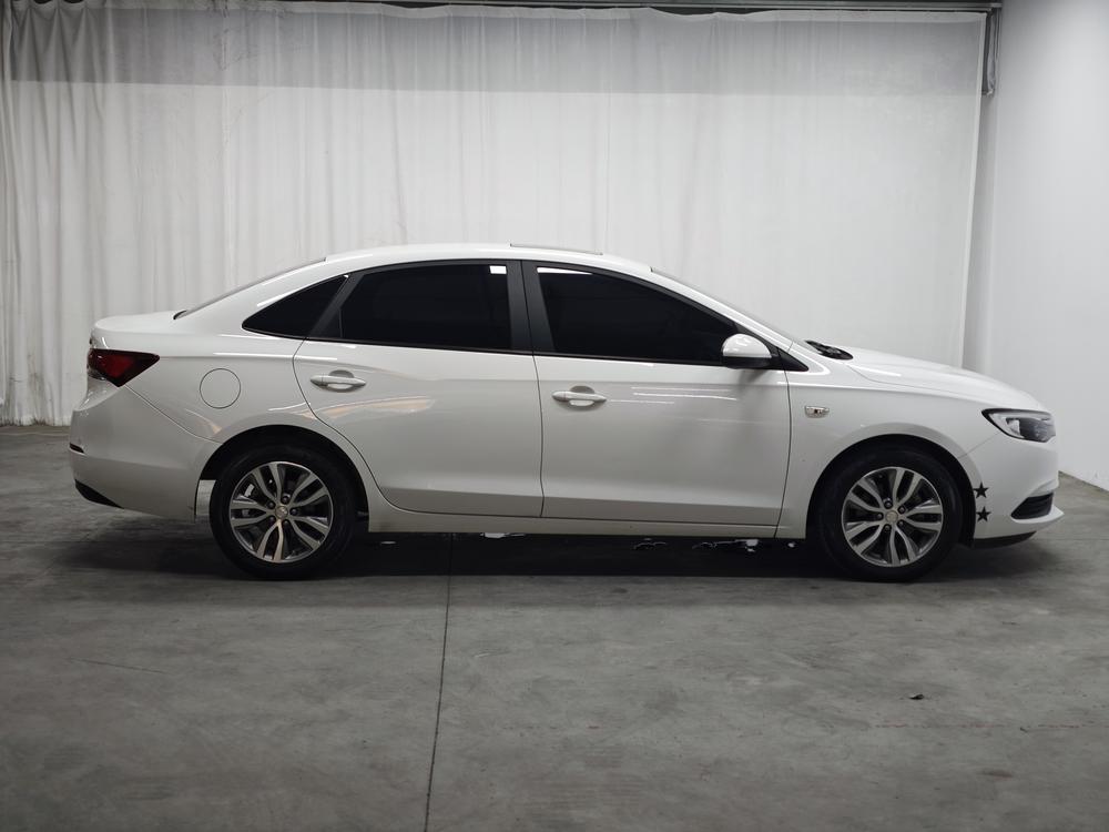 Buick Excelle 2021 комплектация 1.3T автоматическое Lite Hybrid Elite – фото 8