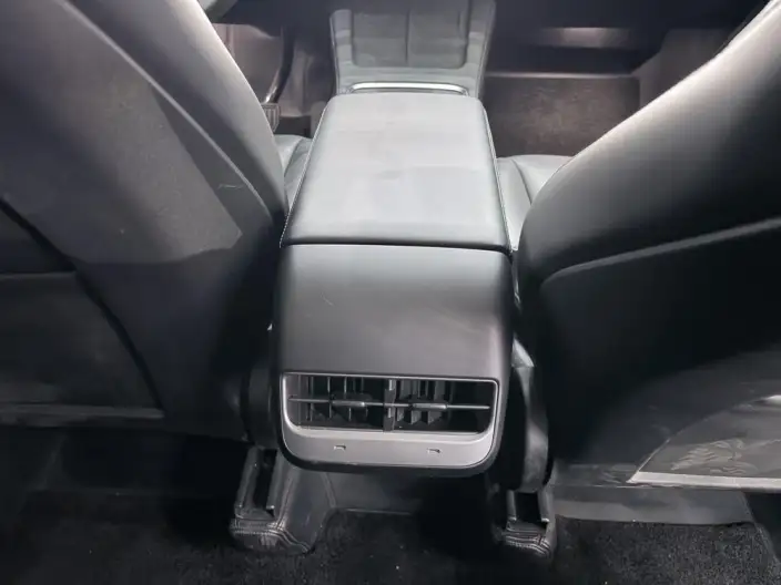Model Y 2024 Model Rear-wheel drive version – фото 8
