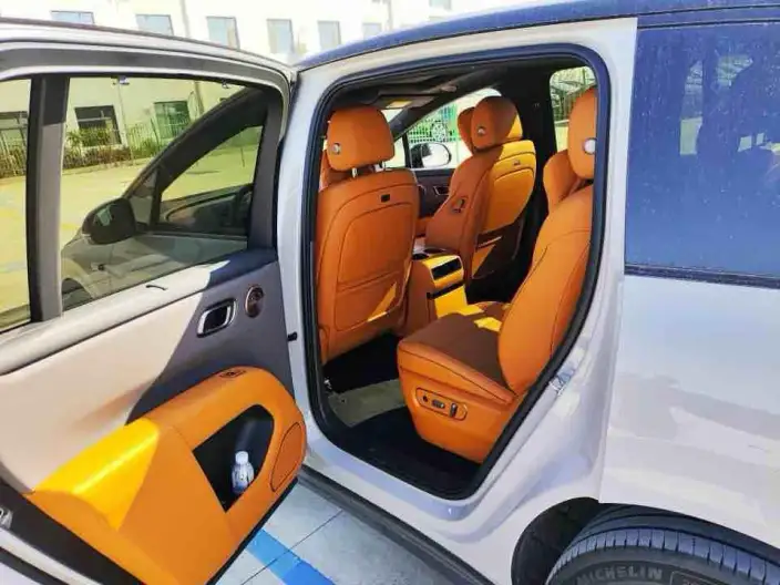 Li Auto i8 2025 Model Standard Edition – фото 10