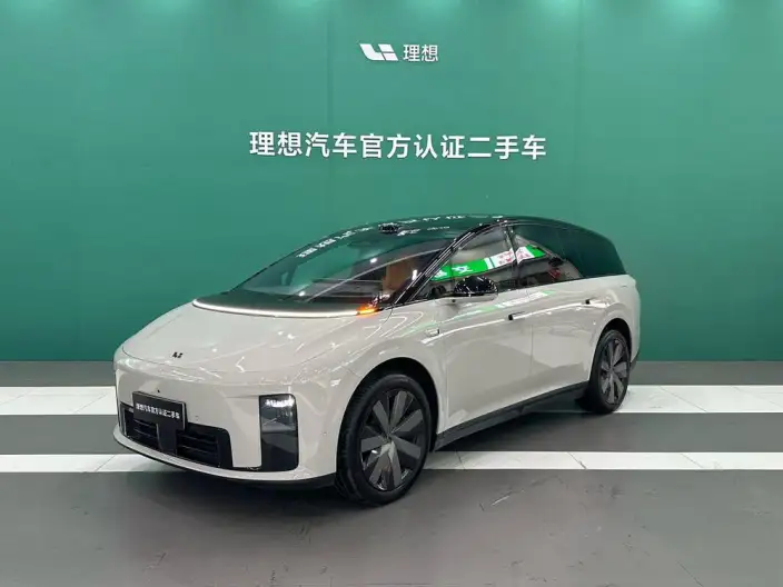 Li Auto i8 2025 Model Standard Edition – фото 1