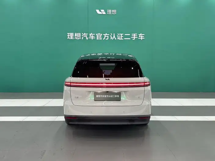Li Auto i8 2025 Model Standard Edition – фото 4