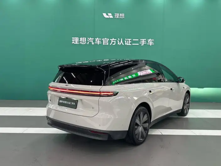 Li Auto i8 2025 Model Standard Edition – фото 5