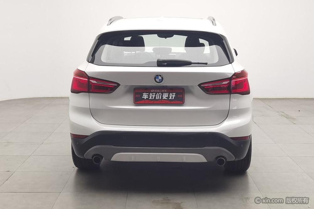 BMW X1 2016 xDrive20Li Luxury – фото 3