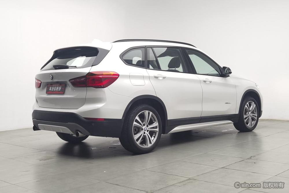 BMW X1 2016 xDrive20Li Luxury – фото 4