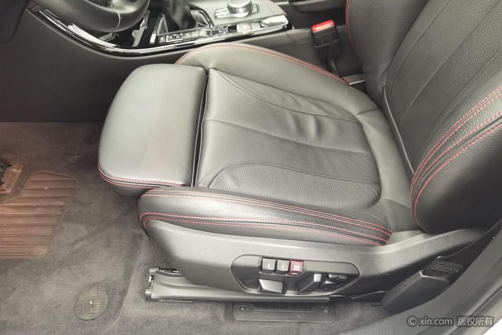 BMW X1 2016 xDrive20Li Luxury – фото 18