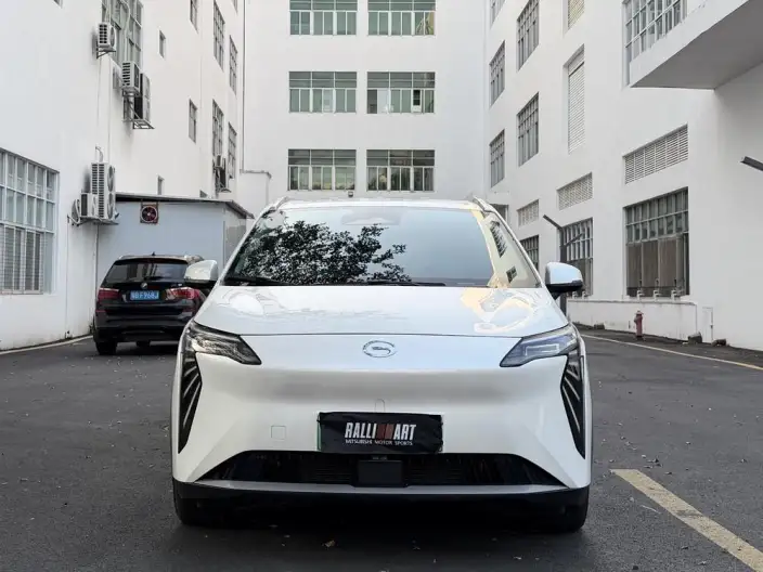 AION Y 2023 Model Plus 510 Lexiang Edition – фото 2