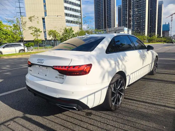 Audi A4 L 2023 Model 40 TFSI Luxury Dynamic Model – фото 6