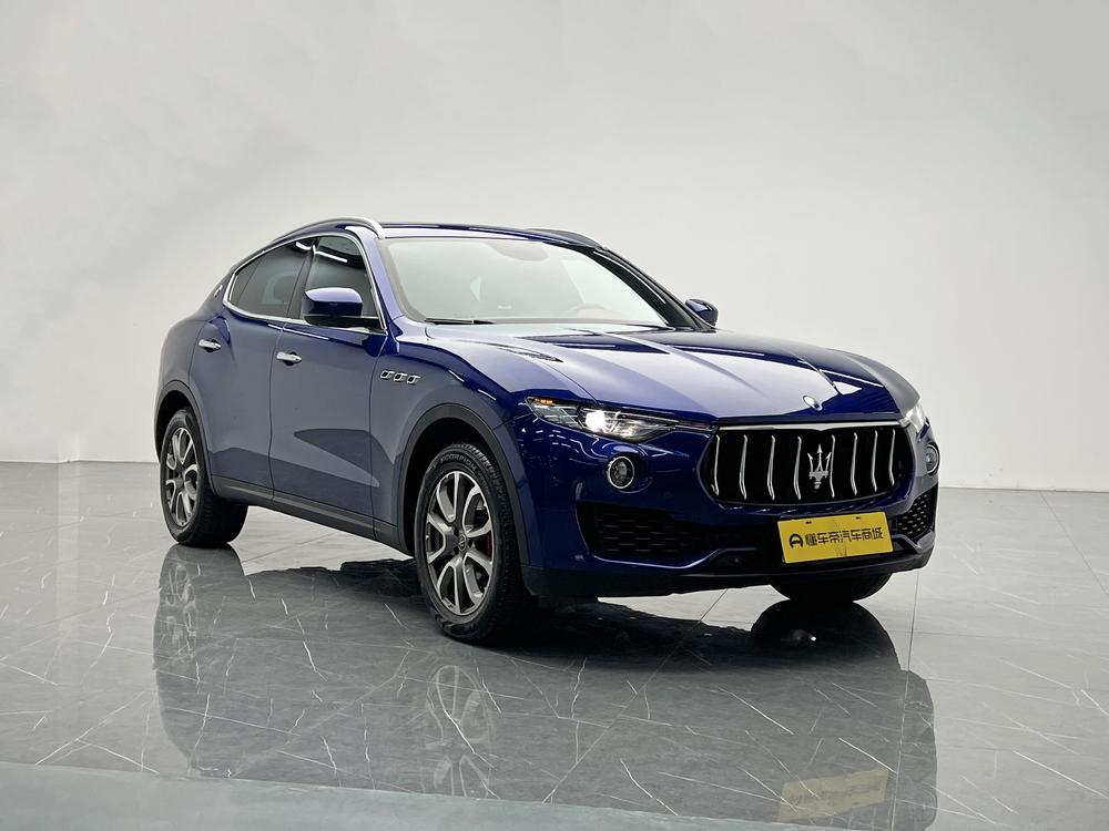 Levante 2019 3.0T 350Hp Standard Edition Country VI – фото 3