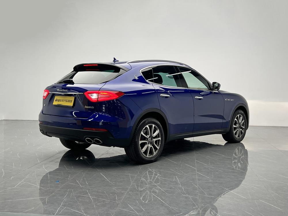 Levante 2019 3.0T 350Hp Standard Edition Country VI – фото 7