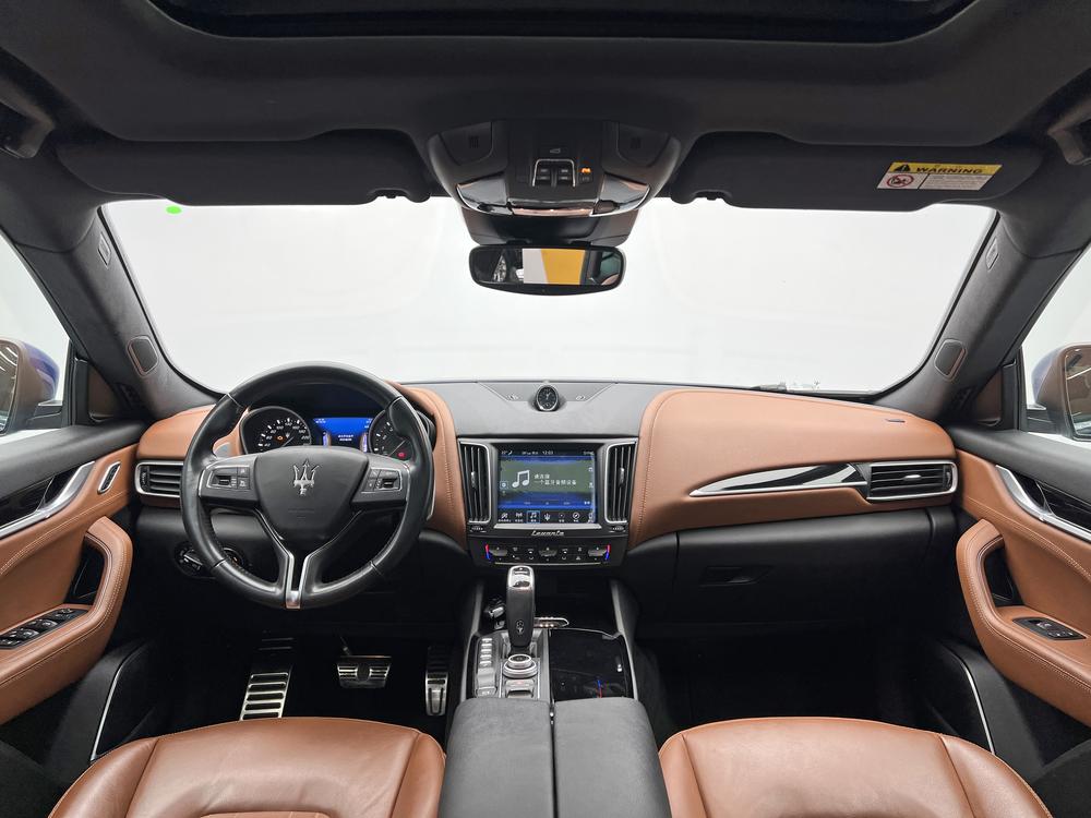Levante 2019 3.0T 350Hp Standard Edition Country VI – фото 14