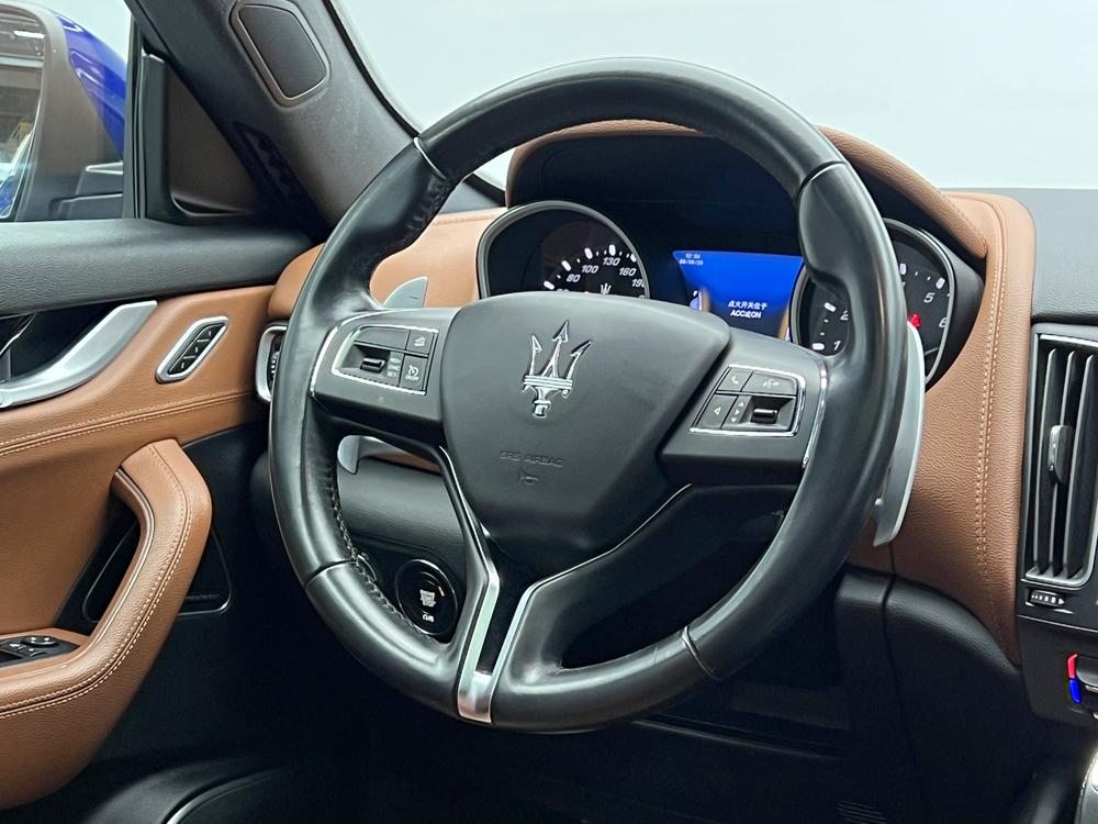 Levante 2019 3.0T 350Hp Standard Edition Country VI – фото 16