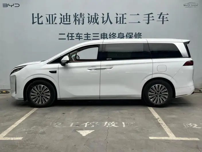 Xia 2025 Model DM-i 180KM Excellence Model – фото 3