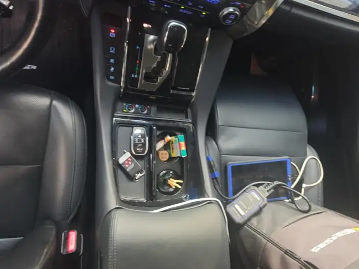 Vellfire 2021 Model Toyota Crown Hybrid 2.5L HV Deluxe Edition – фото 9