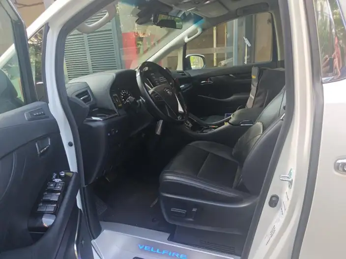 Vellfire 2021 Model Toyota Crown Hybrid 2.5L HV Deluxe Edition – фото 10