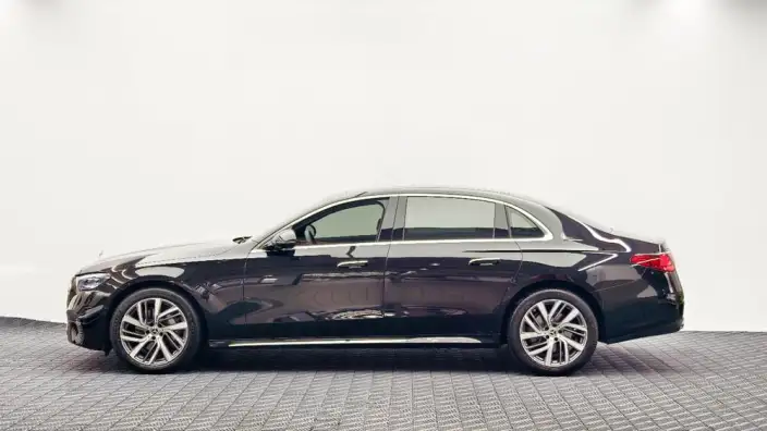 Mercedes-Benz E-Class 2025 Model E 300 L Fashion Model sedan – фото 3