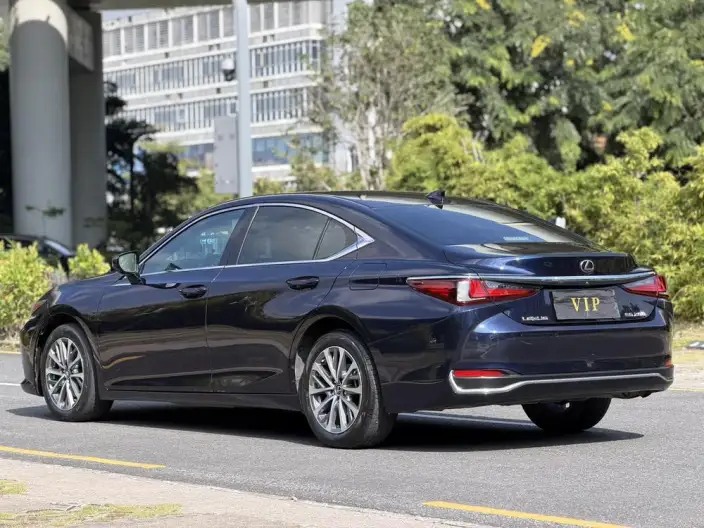 Lexus ES 2022 Model 200 Superior Edition – фото 4