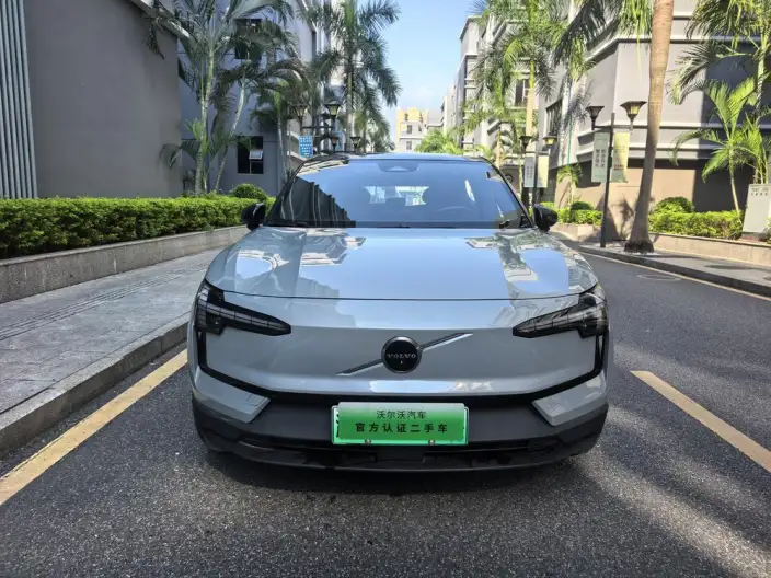 Volvo EX30 2025 Model Rear Drive Long Battery Life Pro Edition Ultra