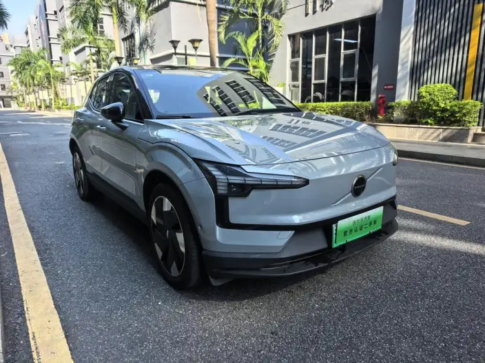 Volvo EX30 2025 Model Rear Drive Long Battery Life Pro Edition Ultra