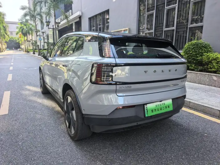 Volvo EX30 2025 Model Rear Drive Long Battery Life Pro Edition Ultra
