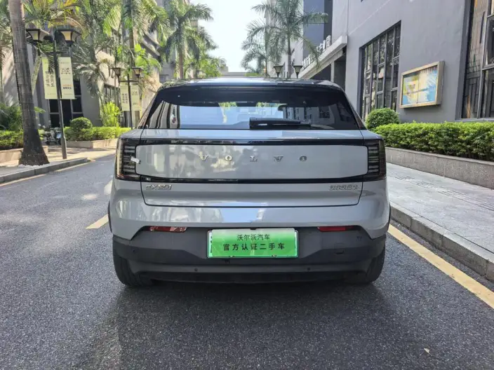 Volvo EX30 2025 Model Rear Drive Long Battery Life Pro Edition Ultra – фото 5