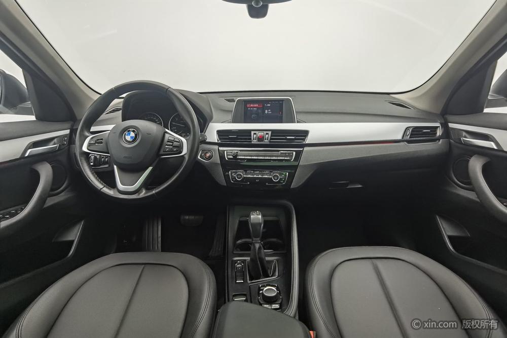 BMW X1 2018 sDrive18Li Style – фото 13