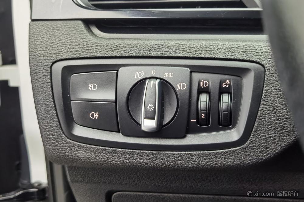 BMW X1 2018 sDrive18Li Style – фото 16