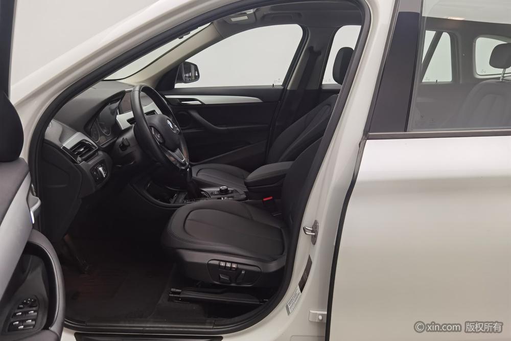 BMW X1 2018 sDrive18Li Style – фото 18