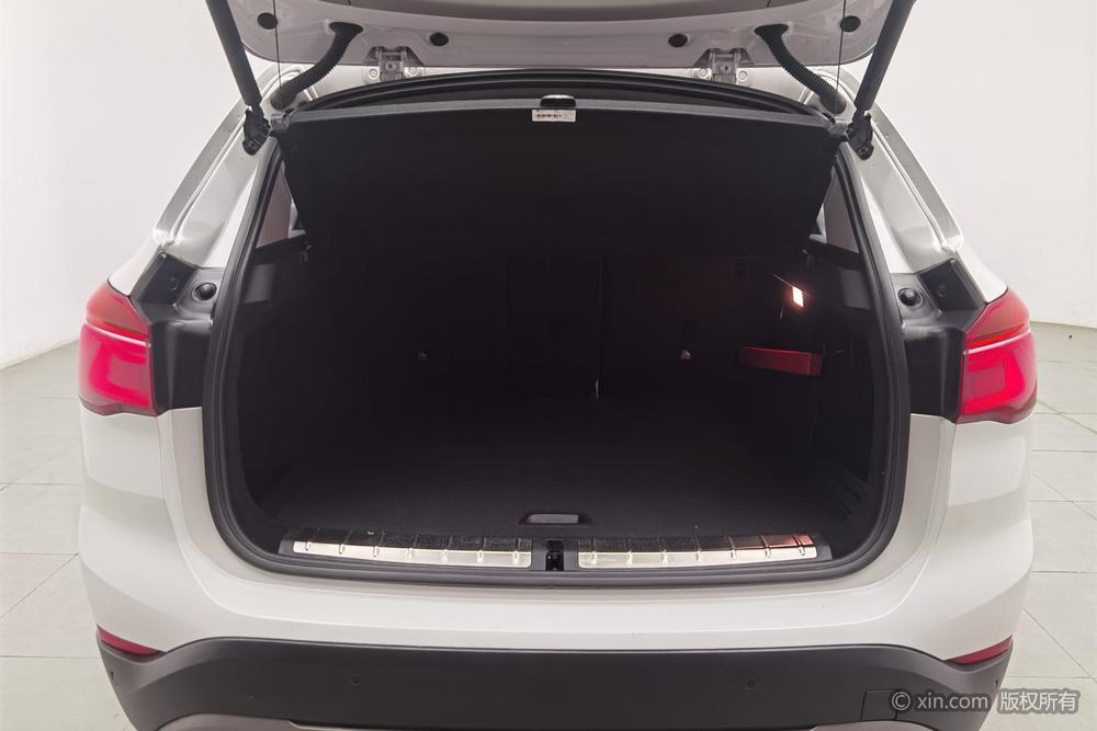BMW X1 2018 sDrive18Li Style – фото 24