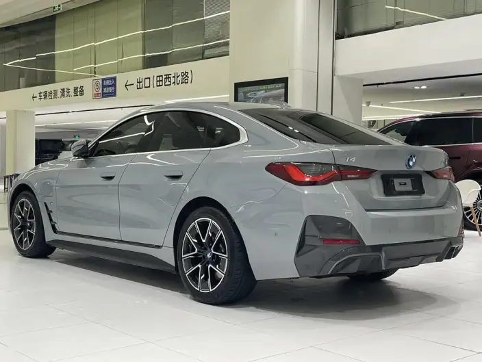 BMW i4 2023 Model eDrive35 – фото 4