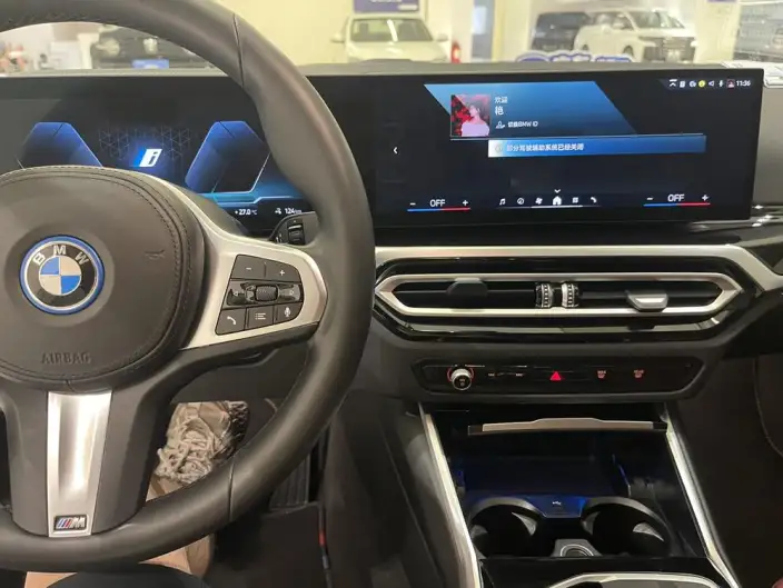BMW i4 2023 Model eDrive35 – фото 8