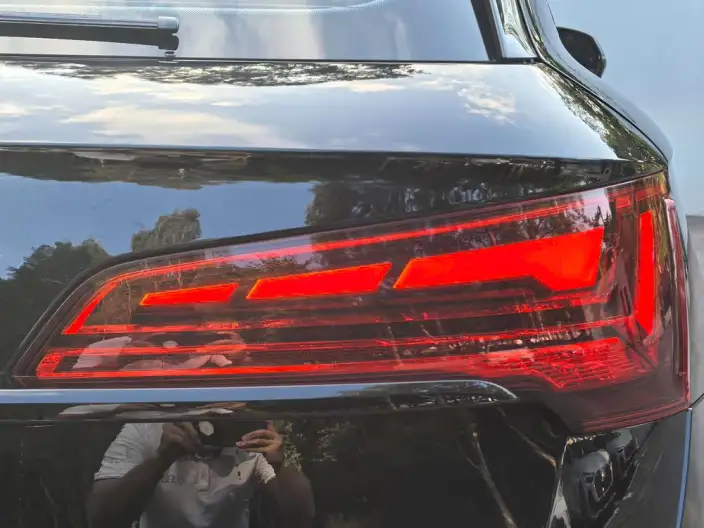 Audi Q5L 2022 Model Facelift 40T Luxury Dynamic Model – фото 9