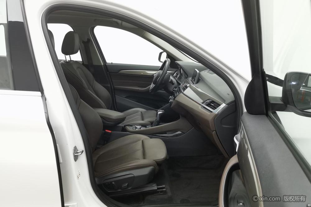 BMW X1 2018 xDrive20Li Premium – фото 9