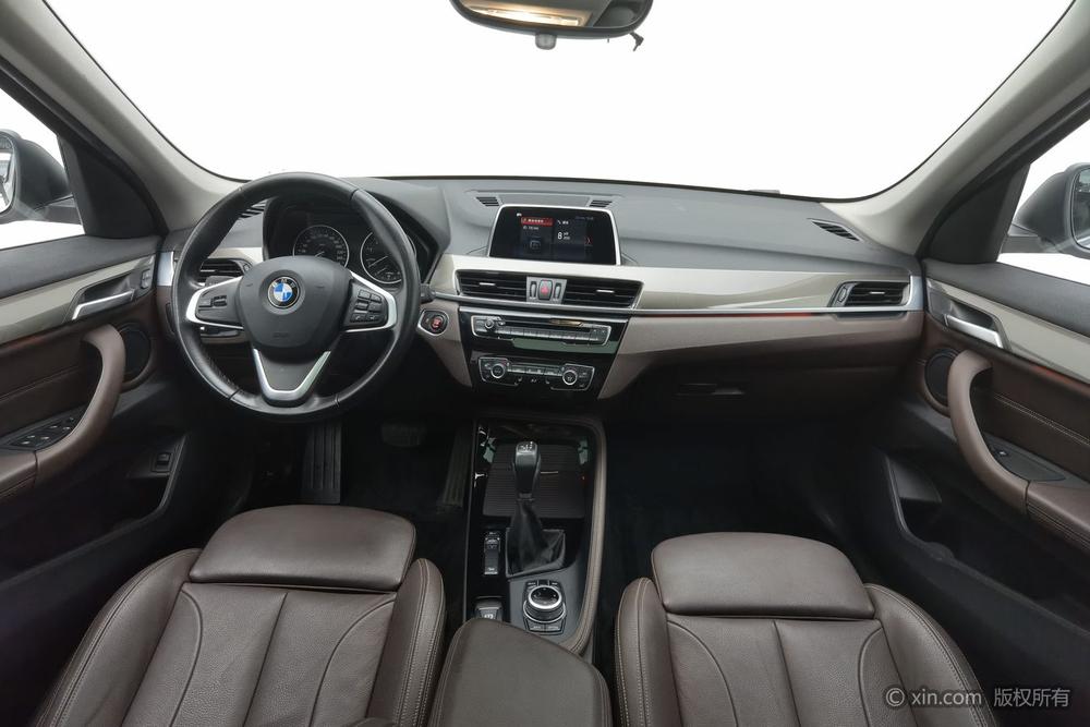 BMW X1 2018 xDrive20Li Premium – фото 13