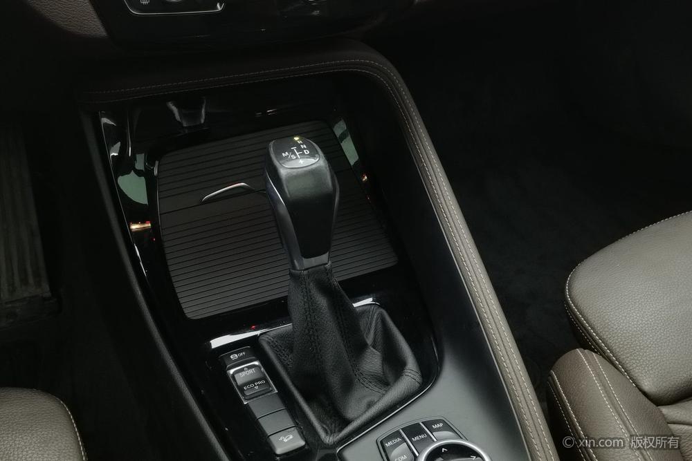 BMW X1 2018 xDrive20Li Premium – фото 16