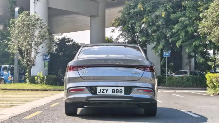 Qin Plus EV 2021 Model 500KM Luxury Model – фото 6