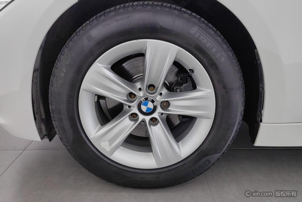 BMW 3 Series 2014 320i Dynamic – фото 5