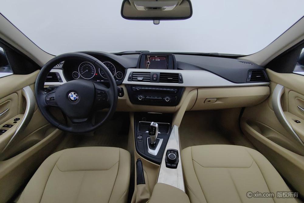 BMW 3 Series 2014 320i Dynamic – фото 13