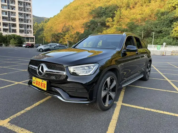 Mercedes-Benz GLC 2022 Model Facelift GLC 300 L 4MATIC Dynamic Model Collector Edition – фото 1